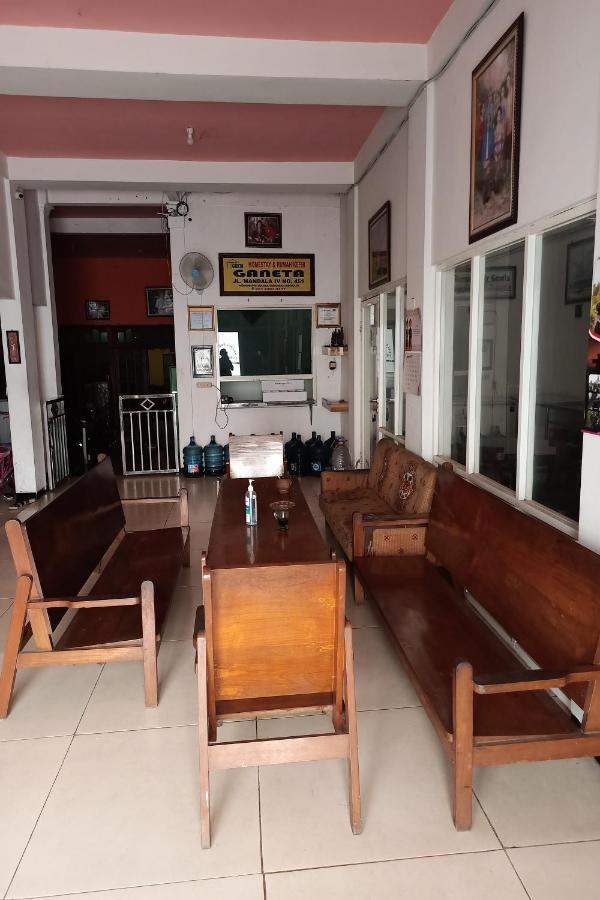 Ganeta Homestay Syariah Сидоарджо Экстерьер фото