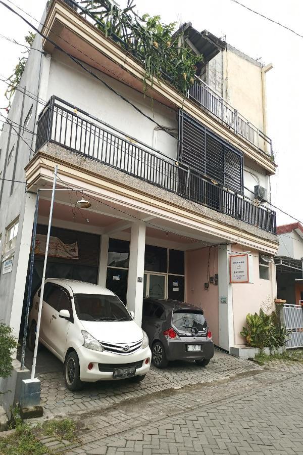 Ganeta Homestay Syariah Сидоарджо Экстерьер фото